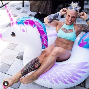 Chestee Swim/Sports Bra size 8 Never Worn